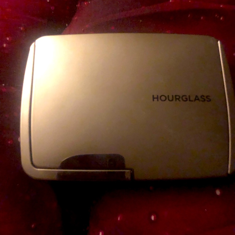 Hourglass Ambient Lighting